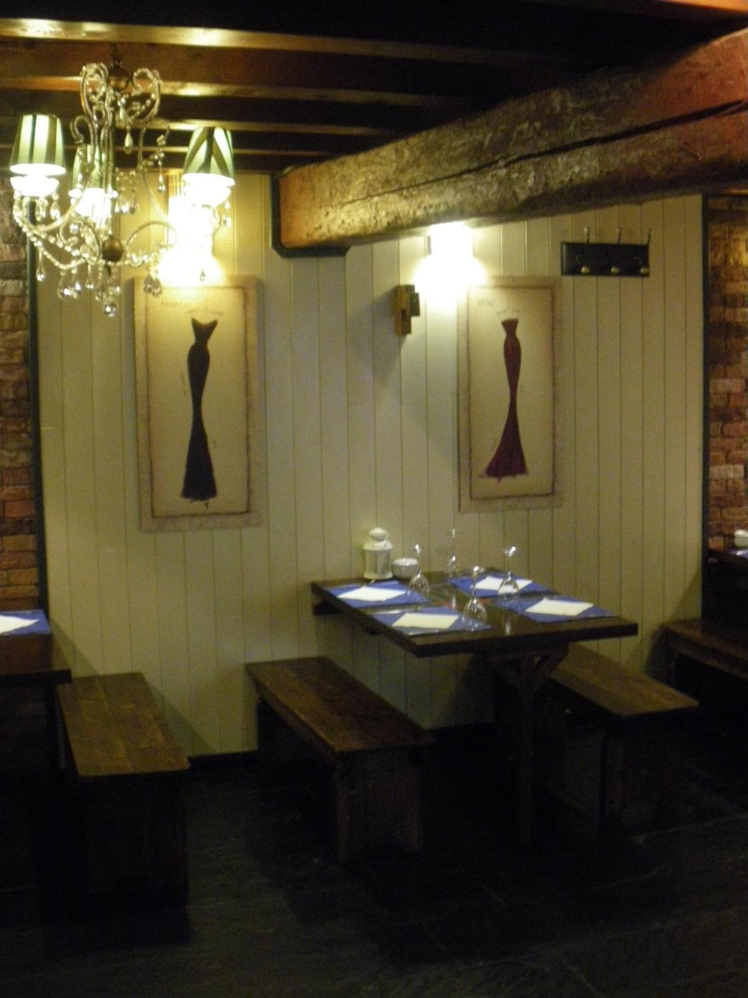 Pradets Hotel Веля Екстериор снимка